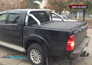 Ролета Roll N lock с оригинальными дугами TOYOTA для Toyota Hilux 2005-2015